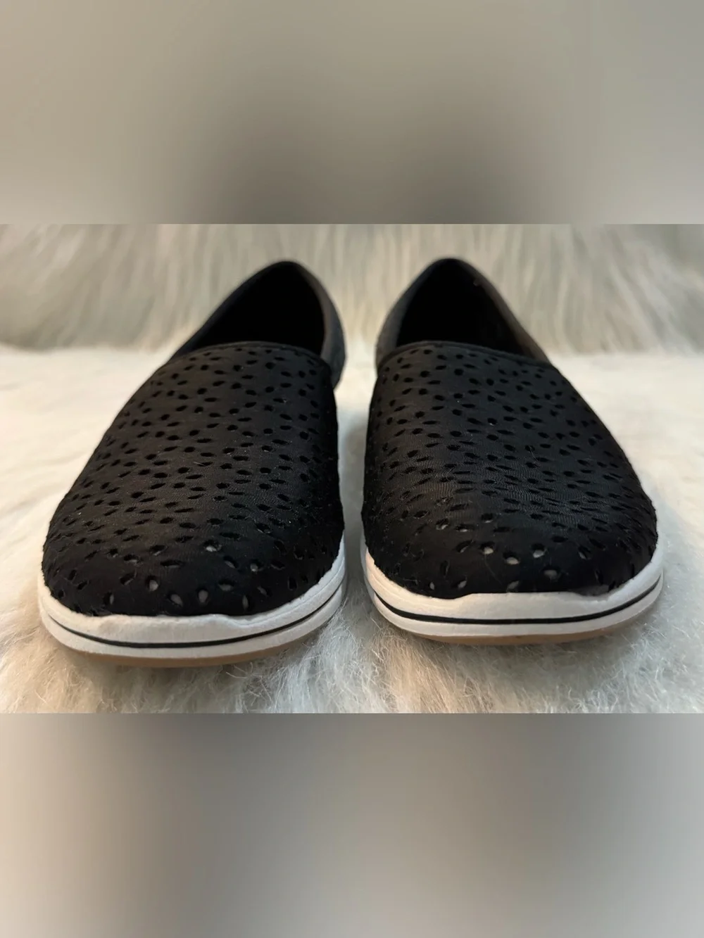 Ladies Clarks Cloudsteppers Breeze Emily Pull-On Casual Sneakers Black SZ 8 EUC